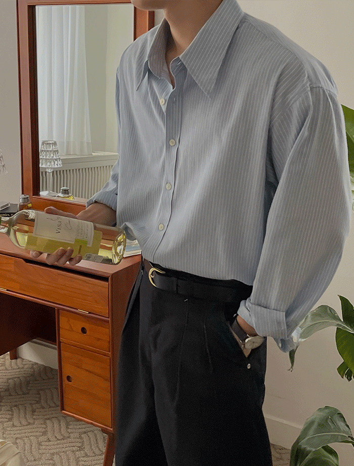 Semi-Over Wide Collar Stripe Shirts