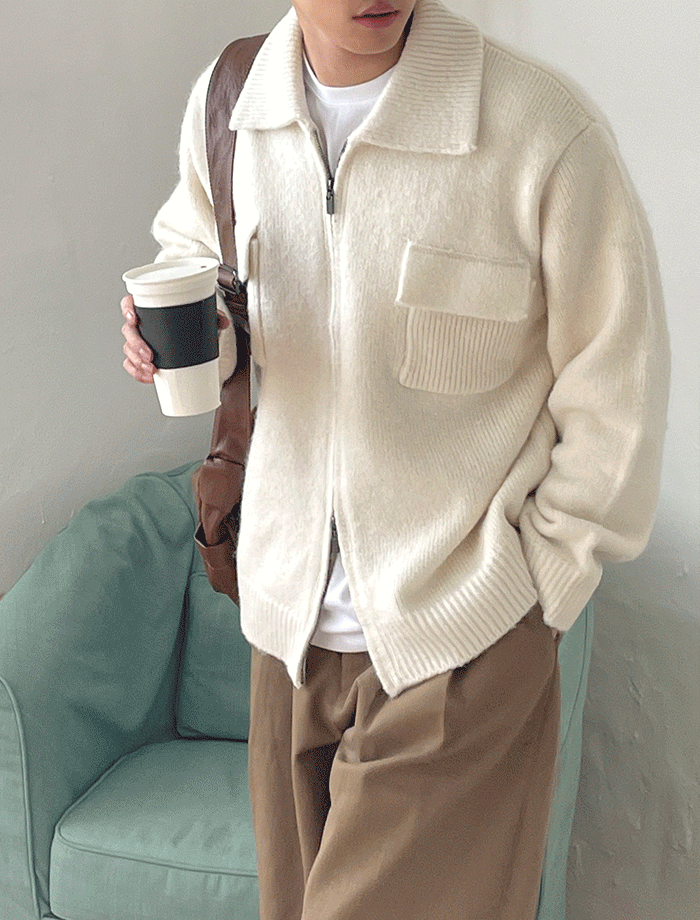 Semi-Over Out-Pocket Wool Zip-Up Cardigan